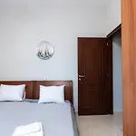 Helena'S Aparthotel , Scaleta