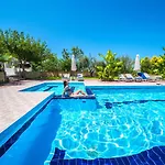 Villas Louloudaki