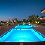 Villas Louloudaki