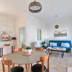 Rena House