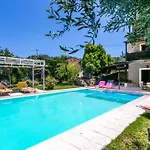Villa Liostasi