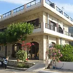 Ariadni Apartments