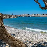 Mistercrete Holidays House