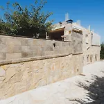 Modern Maisonette