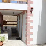 Julia Holiday House