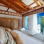 Anna'S Villa In Mesi Village