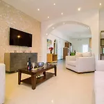 Mantarini House
