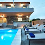 Klelia Villa