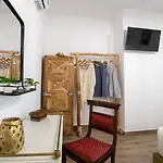 Stoa Luxury House With Unique Jacuzzi Room
