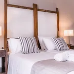 Kalamaki Mare Suites