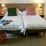 Apladas Hotel