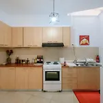 Family Home W. Yard In Beating Heart Of Old Town