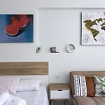 Central & Quiet Studio