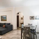 Amazing Apartment Next To The Sea!