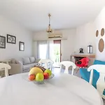 Marilyn Boutique Apartment Near Sandy Beach