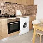 Seafront Apartment Kalamaki