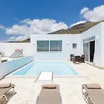 Petres Villas