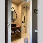 Retro Central Apartment