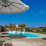 Hara'S Beach Villa