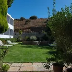 Mythos Apartments