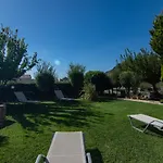 Mythos Apartments