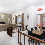 Majorelle Apartments