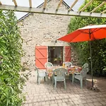 Gite Calme Avec Jardin Clos, Equipements Complets Et Activites Sur Place A Callac - Fr-1-306-1130