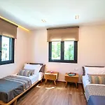 Perla Villas With Heated Pool