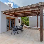 Karena Seaview Villa