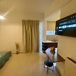 Le Chris Central Apartments