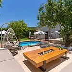 Villa Ellovos With Private Pool