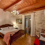 Villa Despanto By Posarellivillas