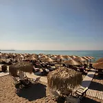 Aretousa Apt, Few Steps Away From The Beach!