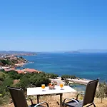 Emerald Apartment Halepa