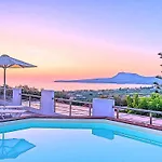 Villa Di Creta Heated Pool