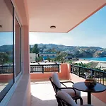 Niriides Beach Hotel