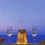 Amazing Beachfront Apartment In Hersonissos