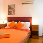 Beautiful Newly Apt With Sea View, Near The Center