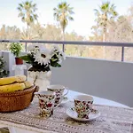 Evas House