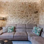 Evangelia Residenza, Elegant Stay In Herakleion!