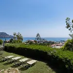 Ellis Residences