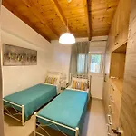 Anna'S Residence