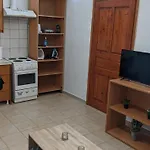 Apartment With Laundry Near Beach And Park - 2 Min Walk