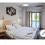 Kamilos Apartments