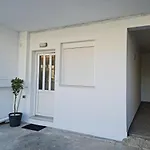 Hera Gk Apts