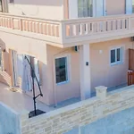 Artemis No.2 Apartment