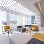 H Experience Spectacular Rooftop Loft