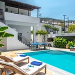 Villa Alexis House By Villa Plus