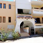 Effi Apartments