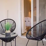 Eleftherias Suites - Near Beach Apartments